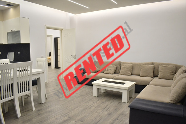Apartament 3+1 me qira ne rrugen Don Bosko prane Kompleksit Fiori Di Bosko ne Tirane.
Pozicionohet 